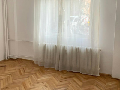 Spatiu nemobilat 2 camere in bloc | Parter | Metrou Stefan cel Mare