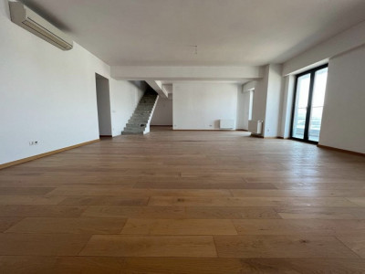 Penthouse tip Duplex 5 camere 210mp UpGround metrou Pipera I 3 bai, 2 terase
